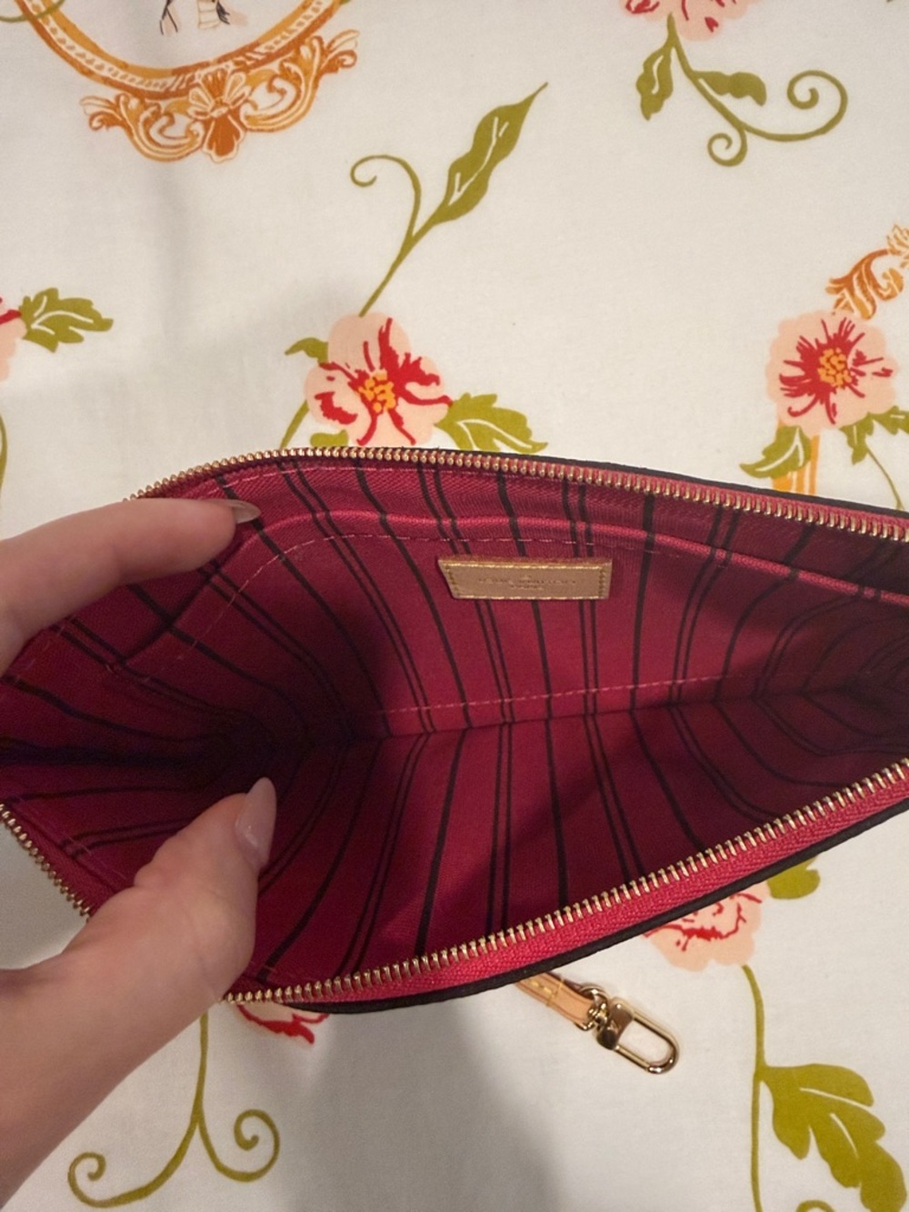 Louis Vuitton Monogram Neverfull MM - Picture 8 of 13